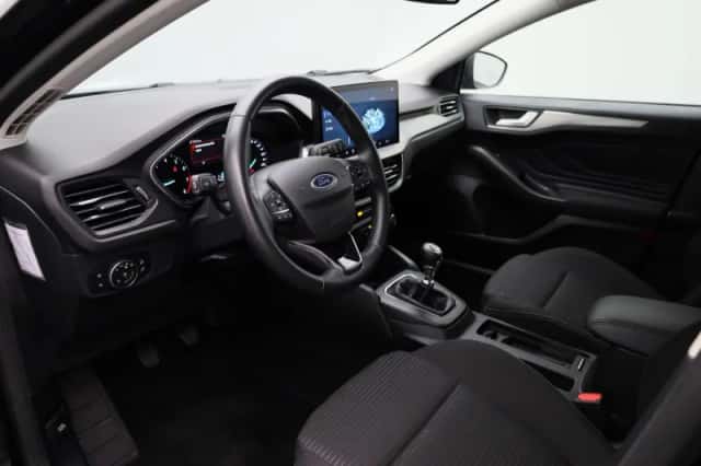 Ford Focus (2023) thumbnail 28