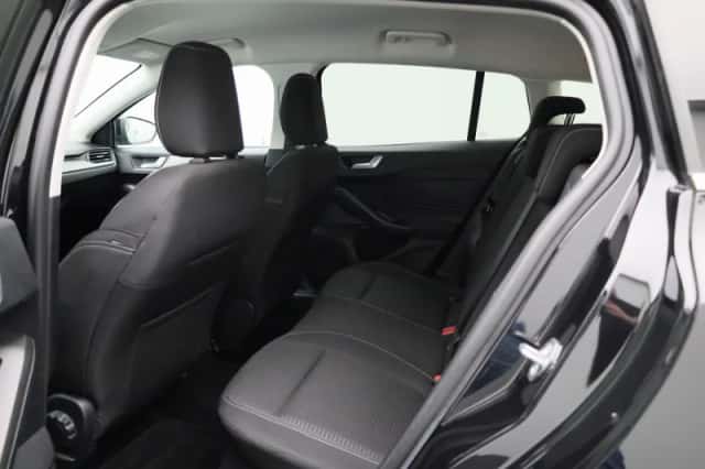 Ford Focus (2023) thumbnail 10
