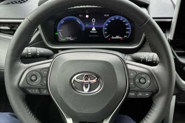 Toyota Corolla (2025) thumbnail 4