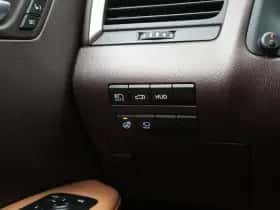 Lexus RX (2016) thumbnail 37