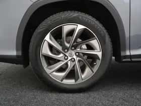 Lexus RX (2016) thumbnail 51