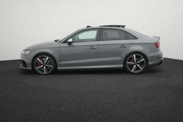 Audi RS3 (2019) thumbnail 4
