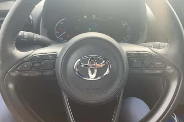 Toyota Yaris Cross (2022) thumbnail 3