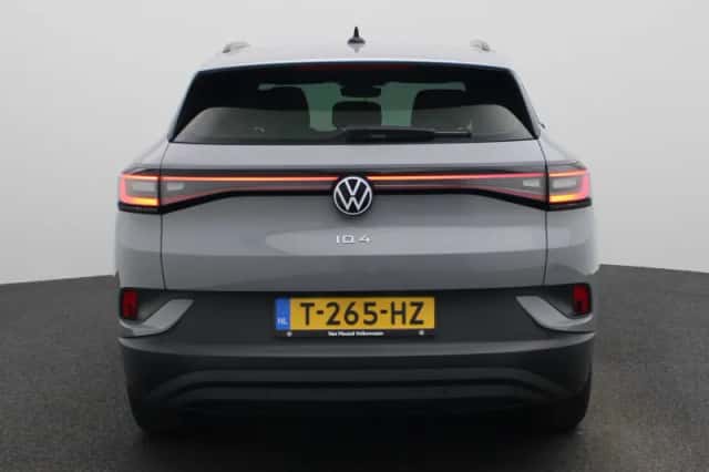 Volkswagen ID.4 (2023) thumbnail 5