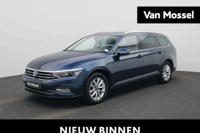 Volkswagen Passat (2022) thumbnail 1