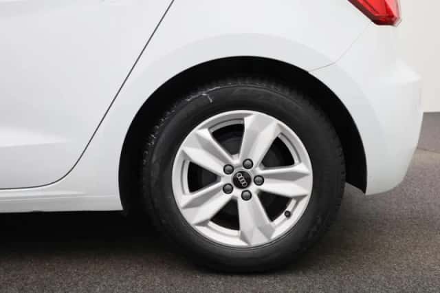 Audi A1 (2023) thumbnail 13