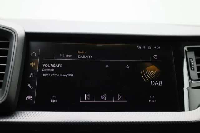 Audi A1 (2023) thumbnail 16