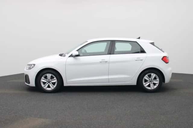 Audi A1 (2023) thumbnail 4