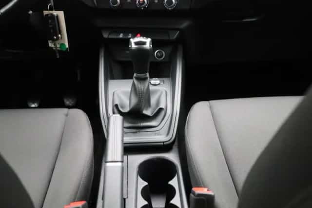Audi A1 (2023) thumbnail 10
