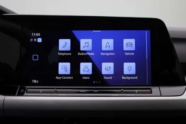 Volkswagen Golf (2021) thumbnail 22