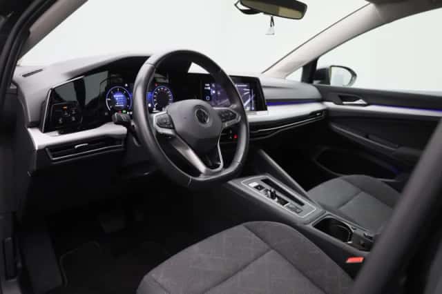 Volkswagen Golf (2021) thumbnail 30