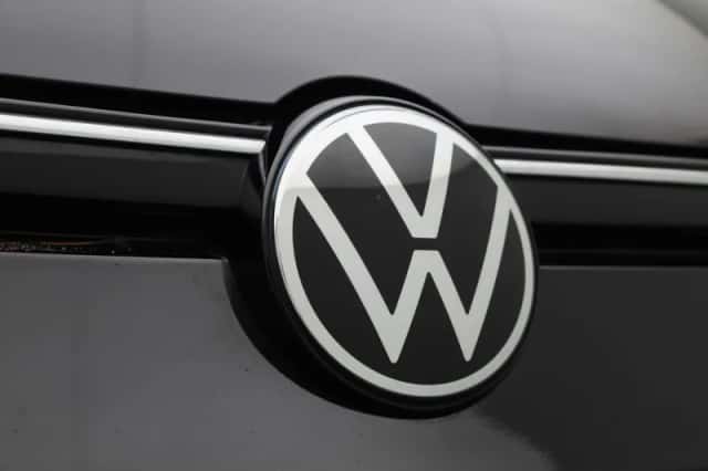 Volkswagen Golf (2021) thumbnail 36