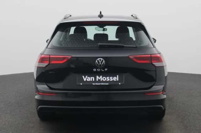 Volkswagen Golf (2021) thumbnail 5
