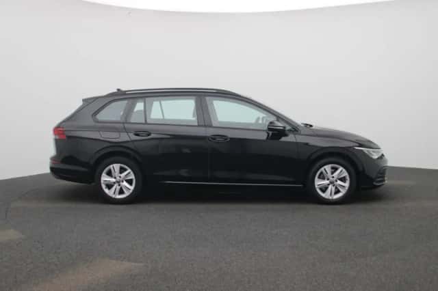 Volkswagen Golf (2021) thumbnail 6