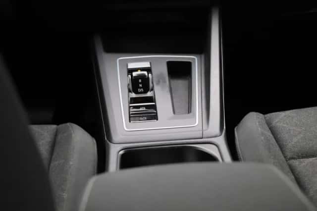 Volkswagen Golf (2021) thumbnail 10