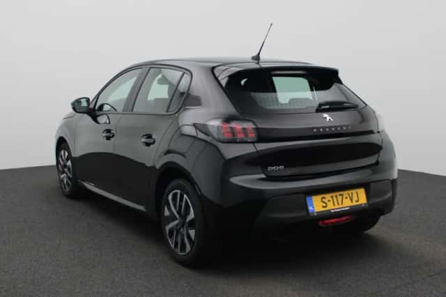 Peugeot 208 (2023) thumbnail 2