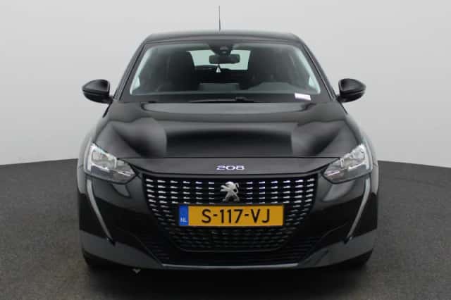 Peugeot 208 (2023) thumbnail 3