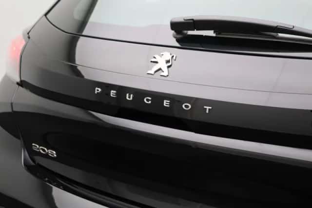 Peugeot 208 (2023) thumbnail 32