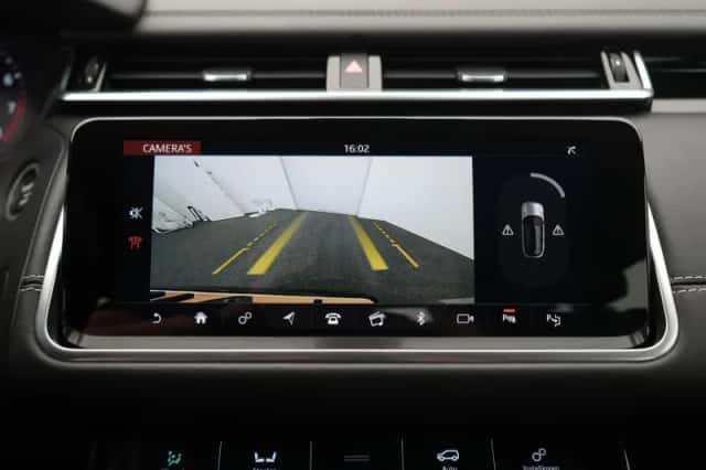 Land Rover Range Rover Velar (2019) thumbnail 12