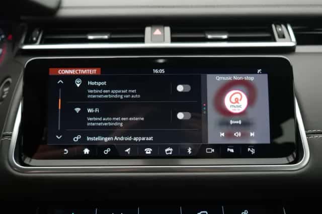 Land Rover Range Rover Velar (2019) thumbnail 19