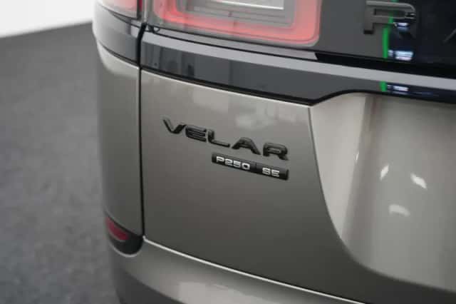 Land Rover Range Rover Velar (2019) thumbnail 45