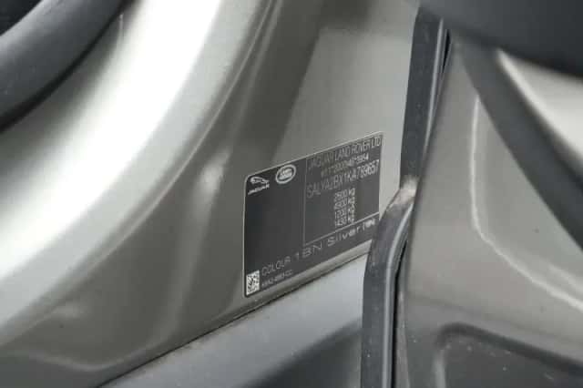 Land Rover Range Rover Velar (2019) thumbnail 49
