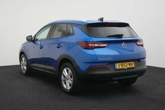 Opel Grandland X (2020) thumbnail 2