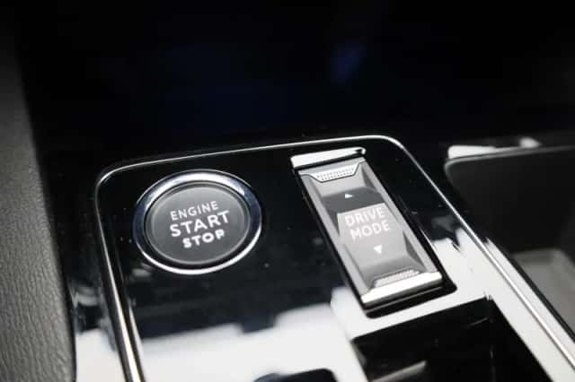 Peugeot 5008 (2023) thumbnail 26