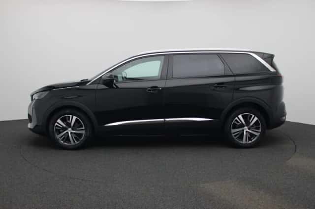 Peugeot 5008 (2023) thumbnail 4