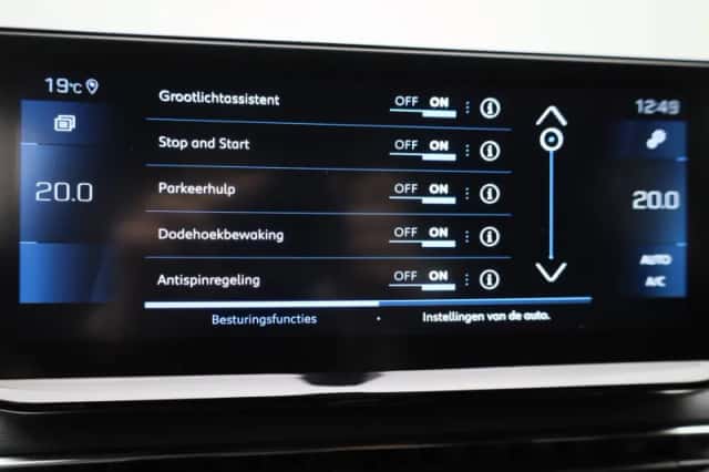 Peugeot 5008 (2023) thumbnail 32