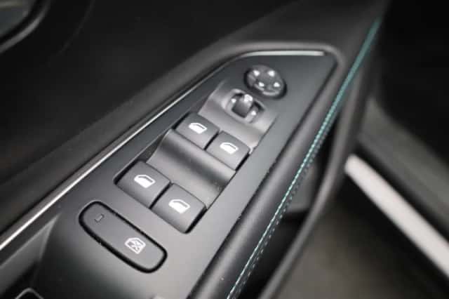 Peugeot 5008 (2023) thumbnail 33