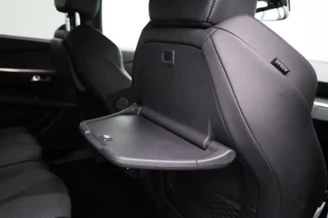 Peugeot 5008 (2023) thumbnail 39