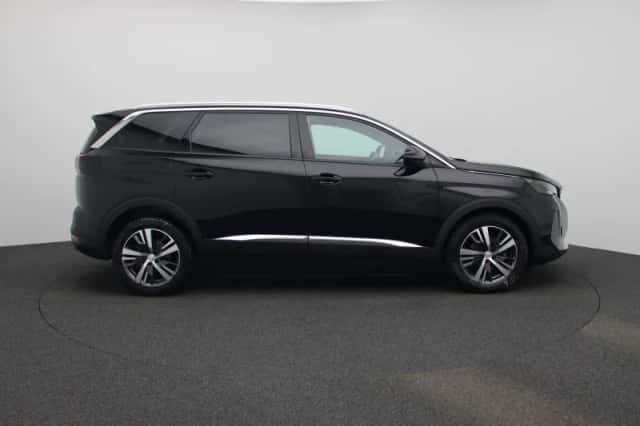Peugeot 5008 (2023) thumbnail 6
