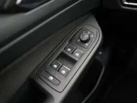 Volkswagen Golf (2022) thumbnail 11