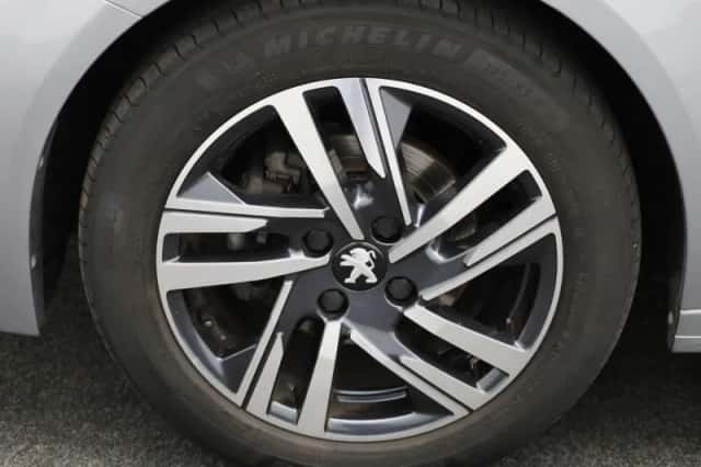Peugeot 208 (2022) thumbnail 12