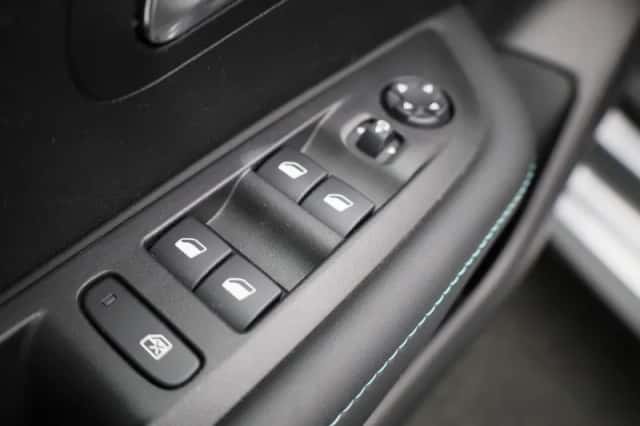 Peugeot 208 (2022) thumbnail 27