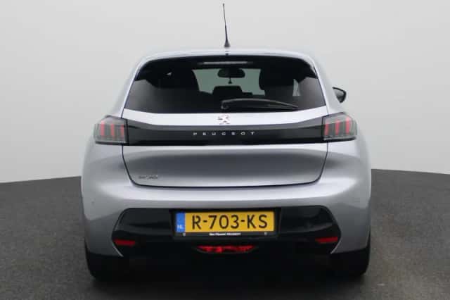 Peugeot 208 (2022) thumbnail 5
