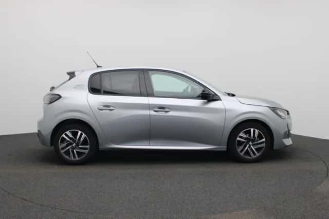 Peugeot 208 (2022) thumbnail 6