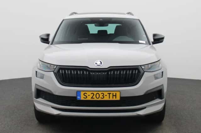 Škoda Kodiaq (2023) thumbnail 3