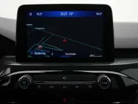 Ford Kuga (2023) thumbnail 12