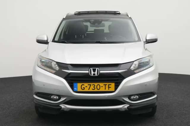 Honda HR-V (2016) thumbnail 3