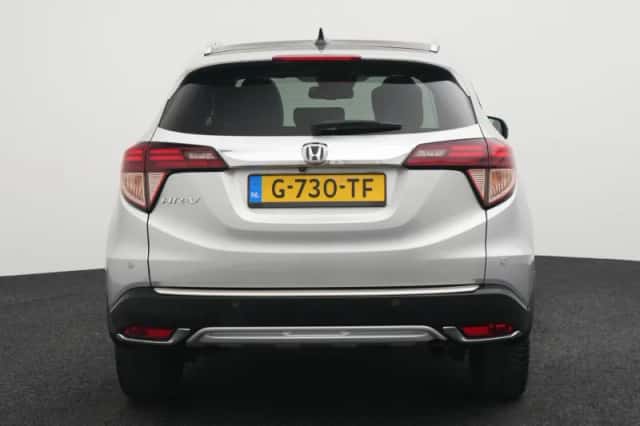 Honda HR-V (2016) thumbnail 5