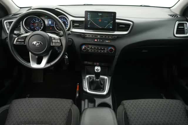Kia Ceed Sportswagon (2019) thumbnail 7