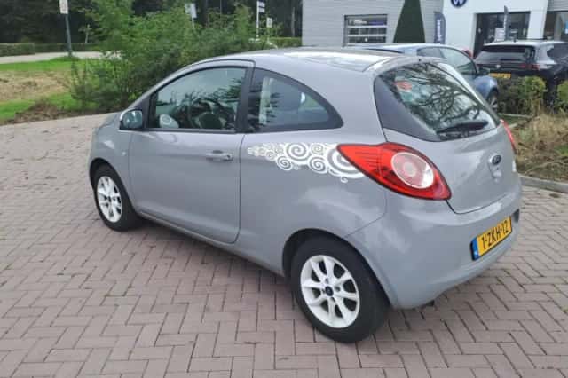Ford Ka (2015) thumbnail 3