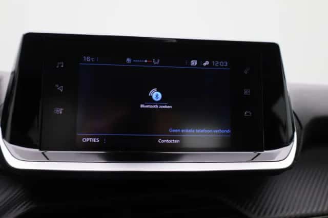 Peugeot 208 (2023) thumbnail 16
