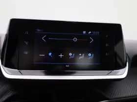 Peugeot 208 (2023) thumbnail 24