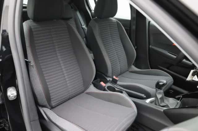 Peugeot 208 (2023) thumbnail 30