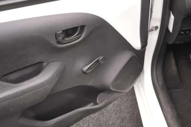 Toyota Aygo (2020) thumbnail 18