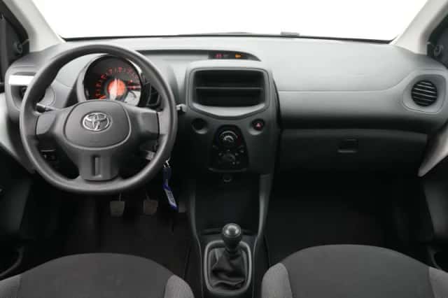 Toyota Aygo (2020) thumbnail 7