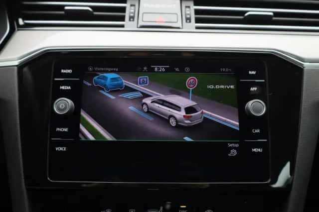 Volkswagen Passat (2023) thumbnail 27